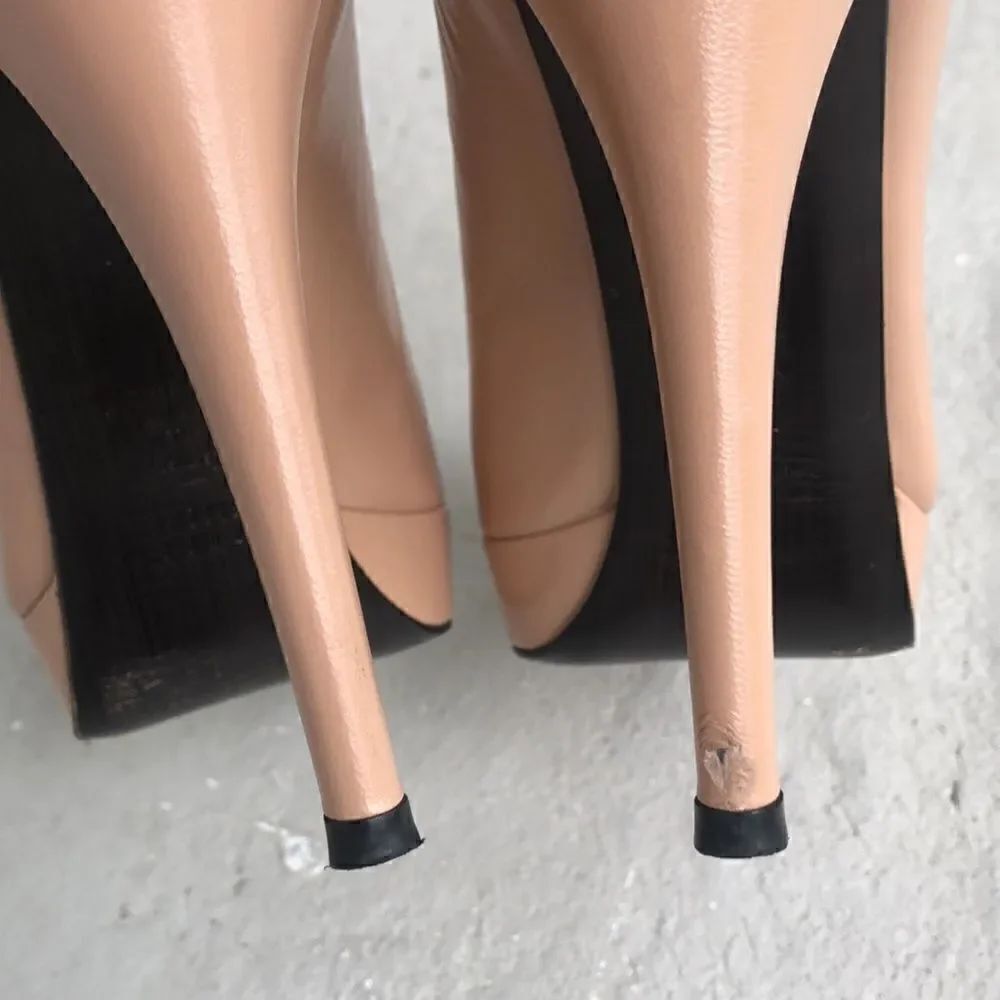 Stuart Weitzman heels - Picture 5 of 6